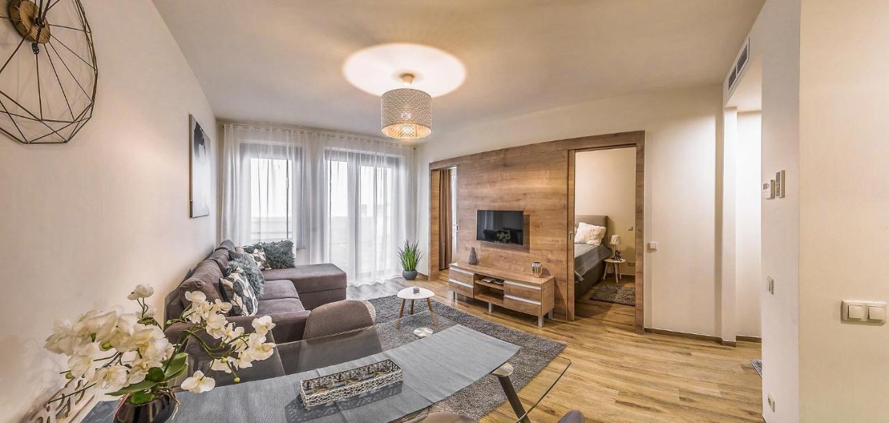 Art Homes Apartment *