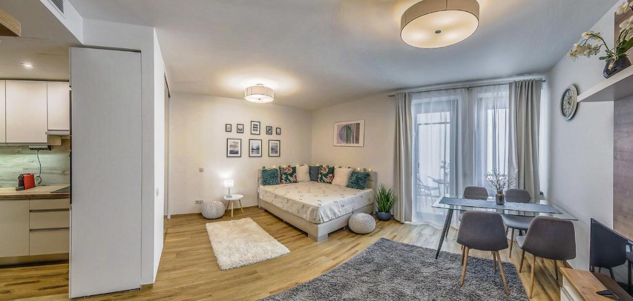 Art Homes Apartment *