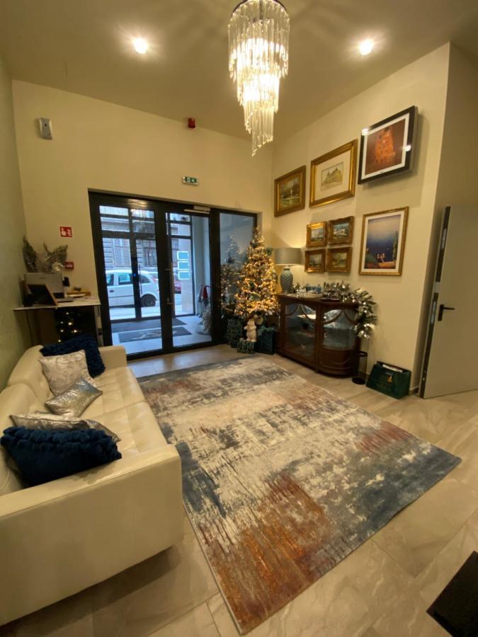 Art Homes
